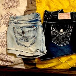 One light one dark hydraulic jean shorts, 7/8